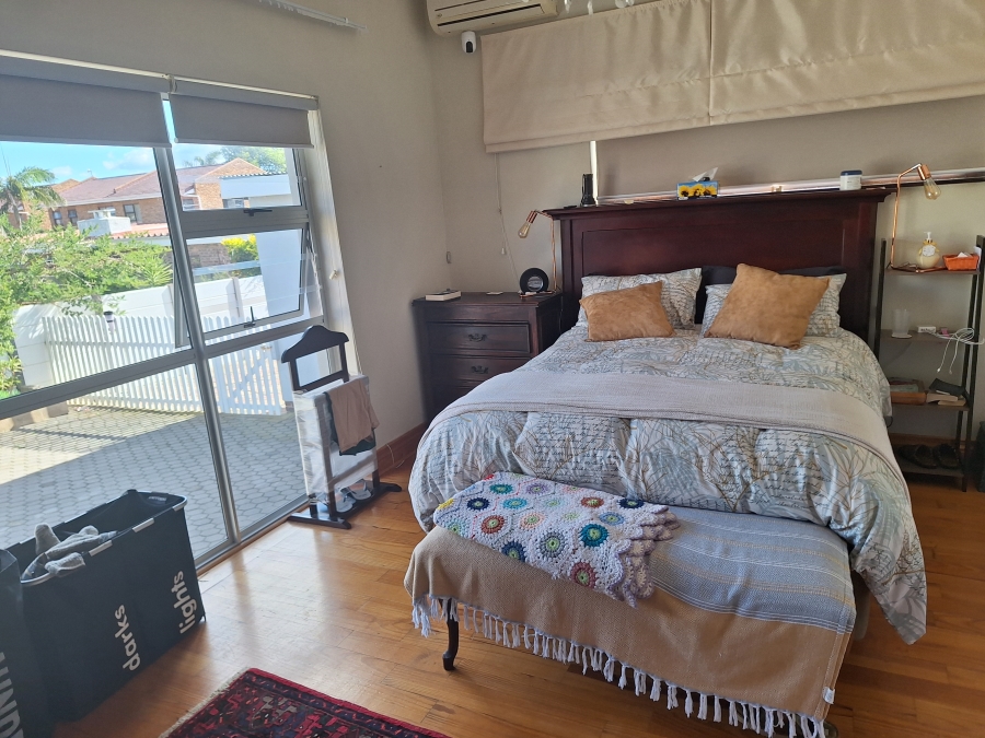 4 Bedroom Property for Sale in Hartenbos Central Western Cape